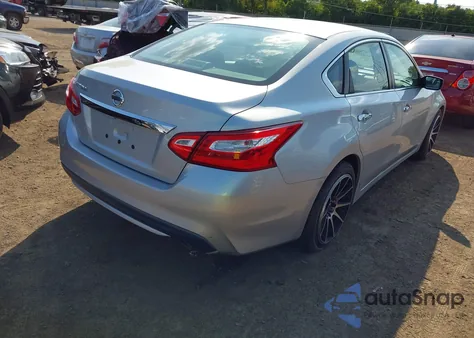 2017 Nissan Altima 2.5 S z USA, uszkodzony, nr VIN 1N4AL3AP7HC193983